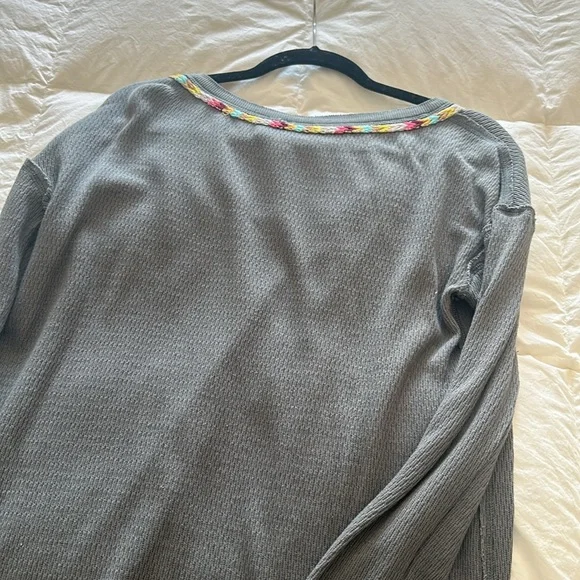 We The Free Rainbow Thermal Henley Long Sleeve Women's Size L, Dark Gray - Picture 7 of 12